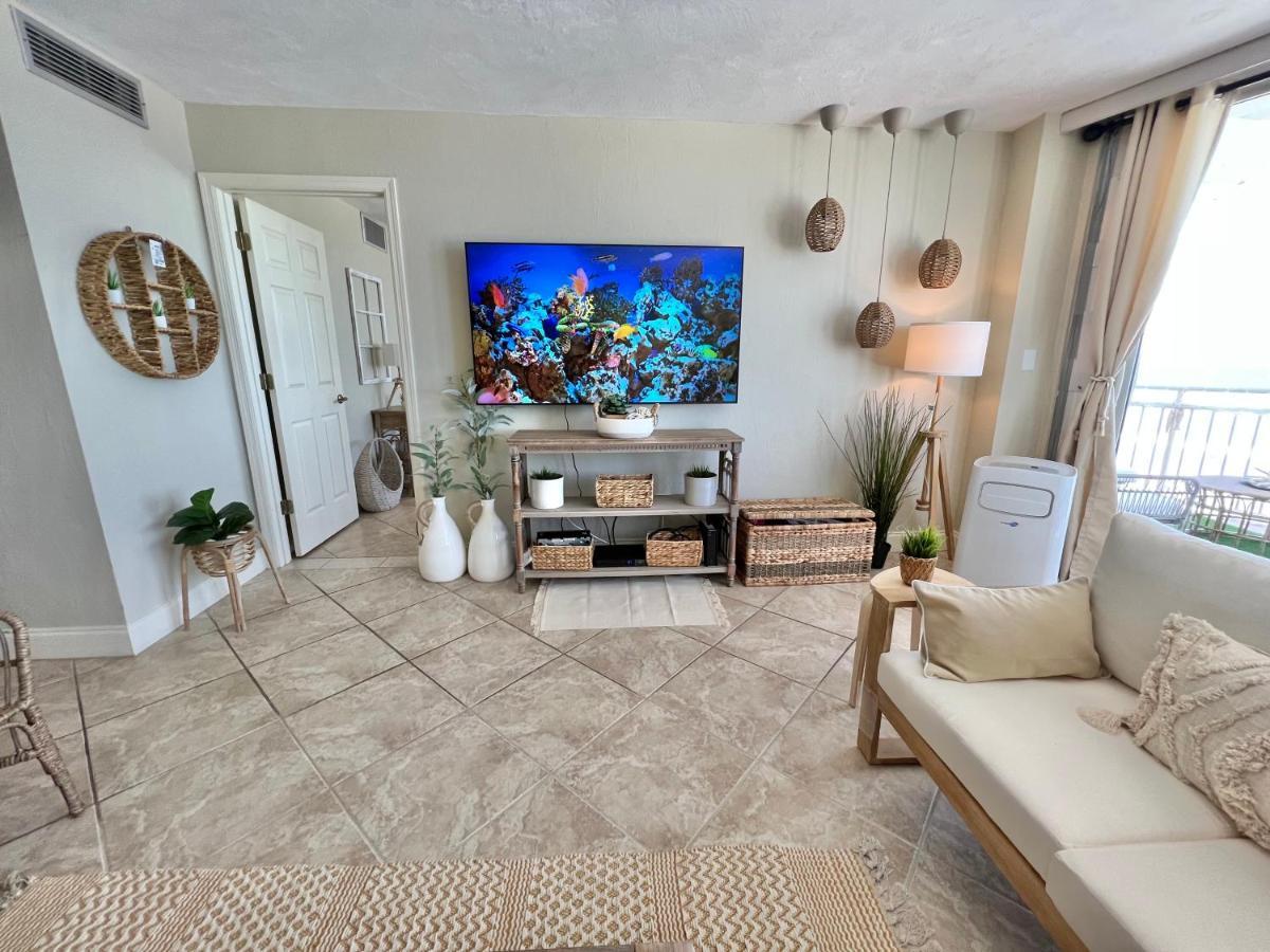 Beach Oasis 704 Lovely Daytona Ocean Front For 5 Sleeps Up To 12 Daytona Beach Buitenkant foto