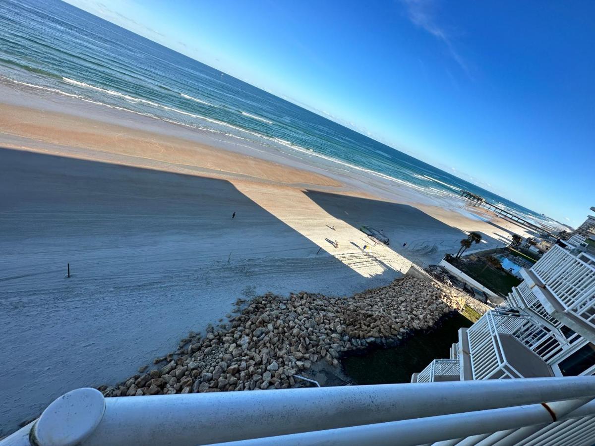 Beach Oasis 704 Lovely Daytona Ocean Front For 5 Sleeps Up To 12 Daytona Beach Buitenkant foto