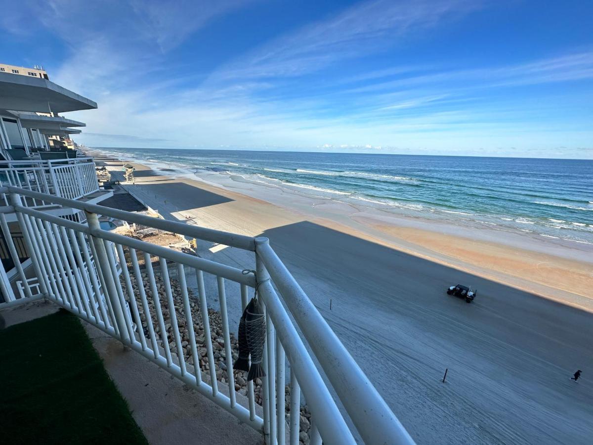 Beach Oasis 704 Lovely Daytona Ocean Front For 5 Sleeps Up To 12 Daytona Beach Buitenkant foto