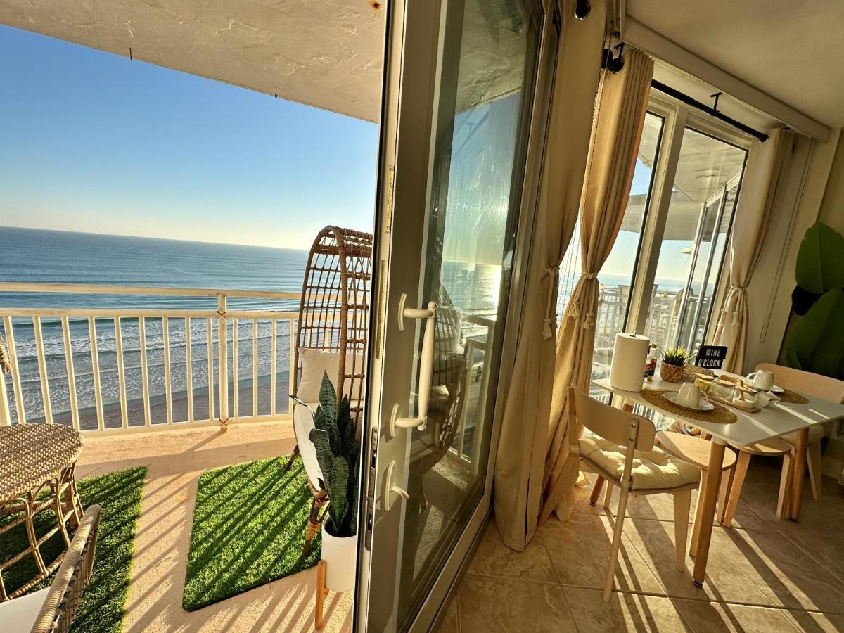 Beach Oasis 704 Lovely Daytona Ocean Front For 5 Sleeps Up To 12 Daytona Beach Buitenkant foto